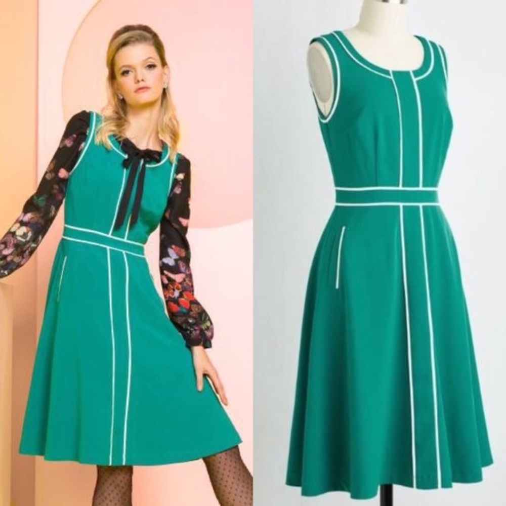 Modcloth Roving Reporter dress in jade. Sharp!
